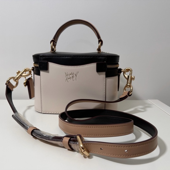 Coach x Selena Gomez Trail Bag - Picture 6 of 13